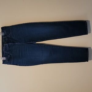 EUC Chico's So Slimming Girlfriend Slim Leg Ankle jeans.  Size 8 Chico's 1